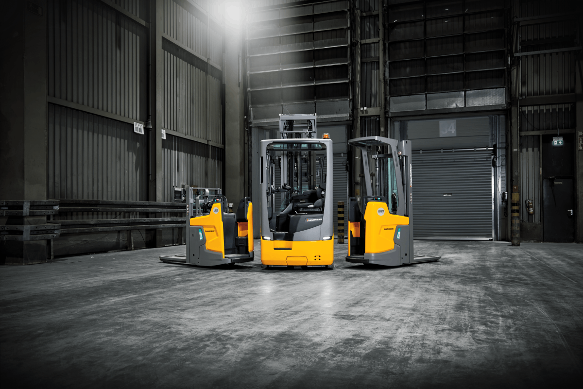 ✔ Buy now - hand pallet trucks, electric pallet truck and stackers online | Different types of ▷ Wheels ▷ Masts ▷ Capacities | Reliable Quality ✔ Fast delivery ✔ logo